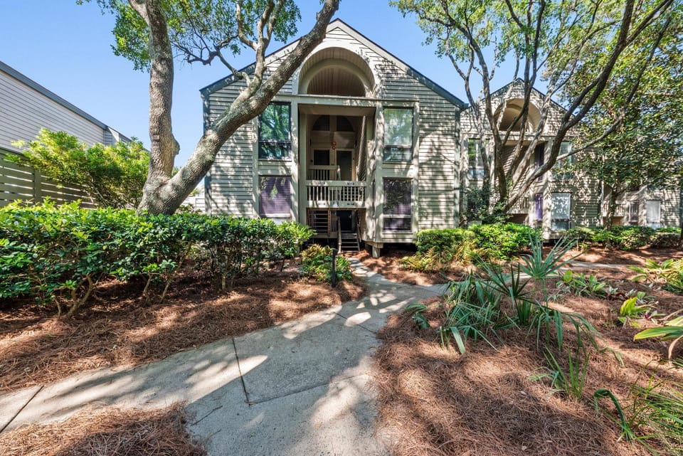 1327 Pelican Watch Villa House in Seabrook Island