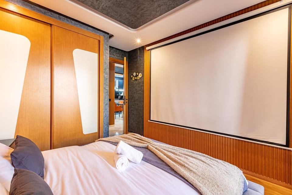 Cinéma Pool Unique Experience Mkesh Top10 Apartment in Marrakesh