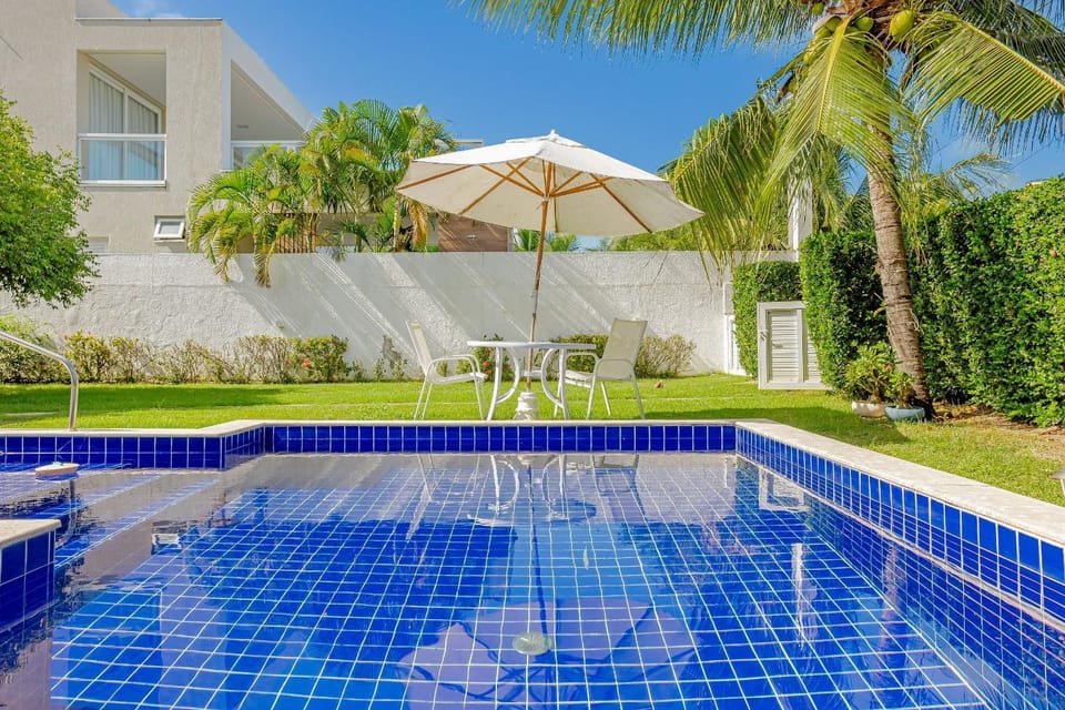 Seating area, Swimming pool