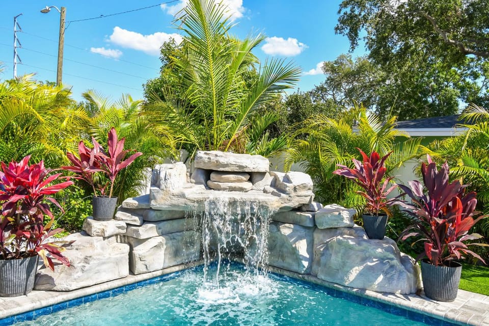 The Palm Oasis at Clearwater House in Largo