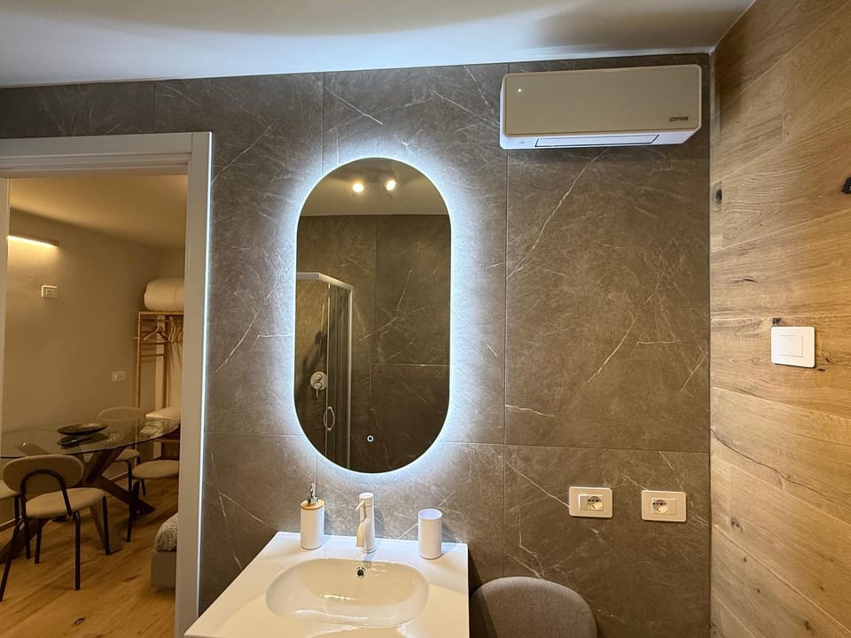 AlfieriB - Netflix-Parking-Supermarket-Centro Apartment in Bergamo