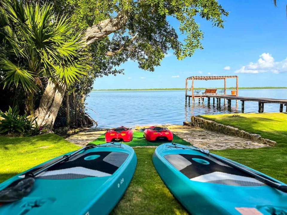 7BR Beautiful Waterfront Villa - Perfect Getaway Villa in State of Quintana Roo