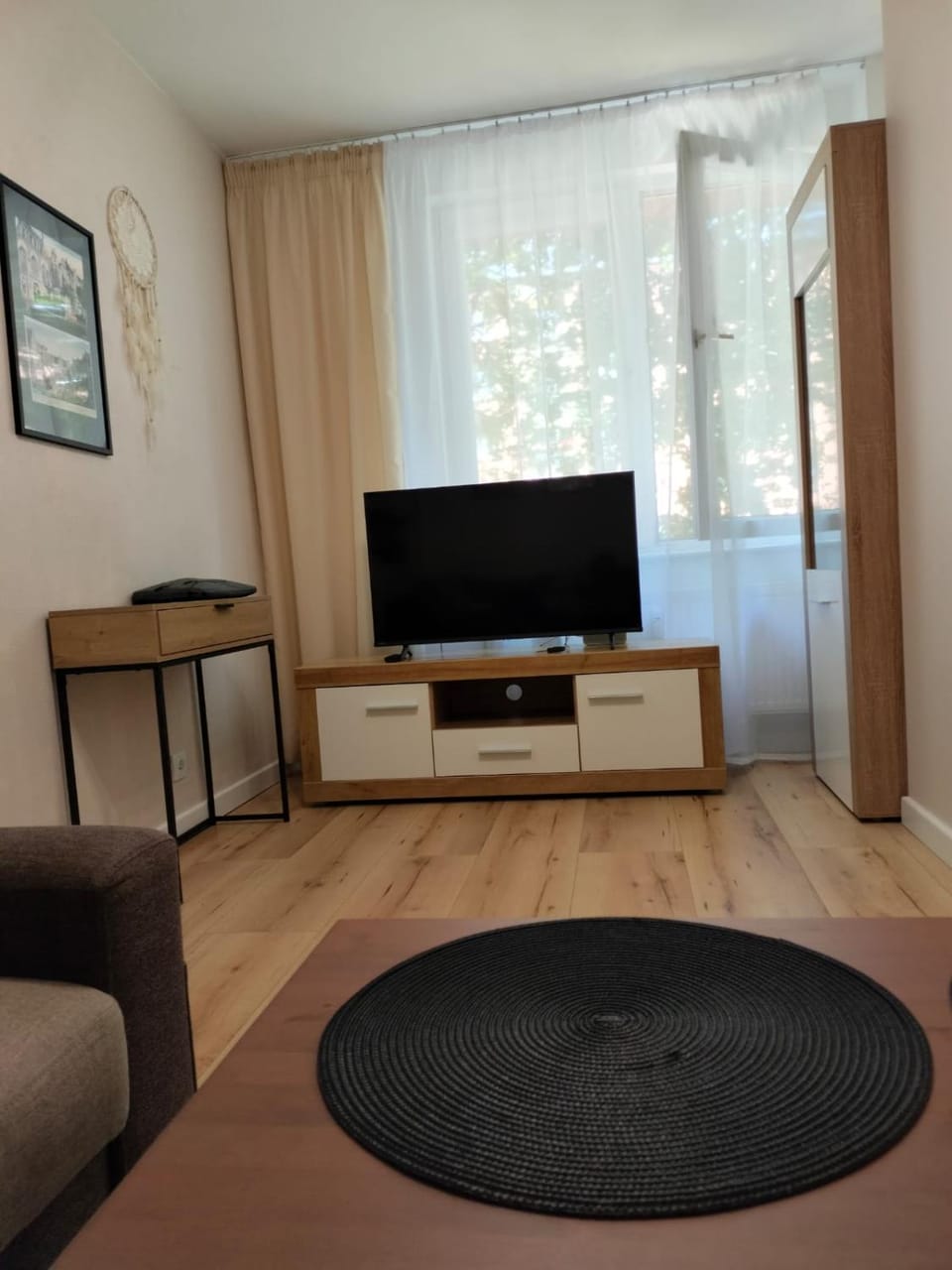 TV and multimedia, Living room, Seating area