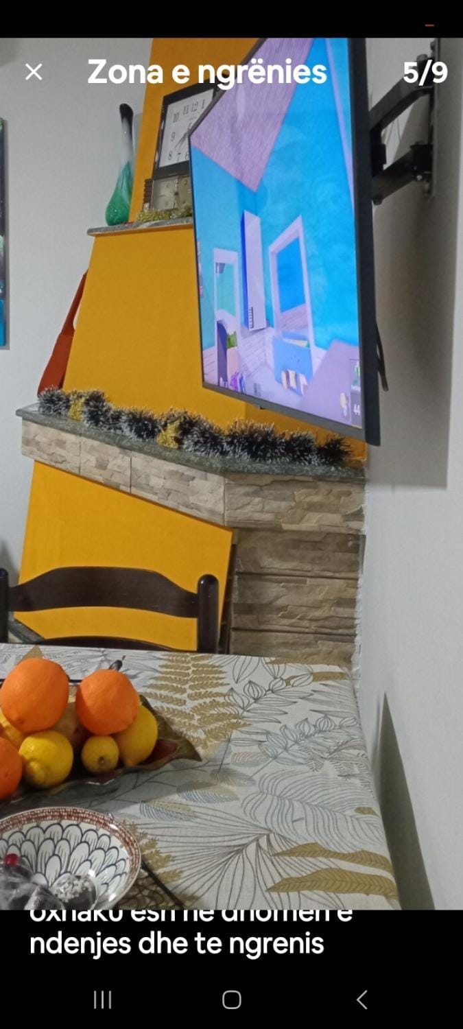 Communal lounge/ TV room