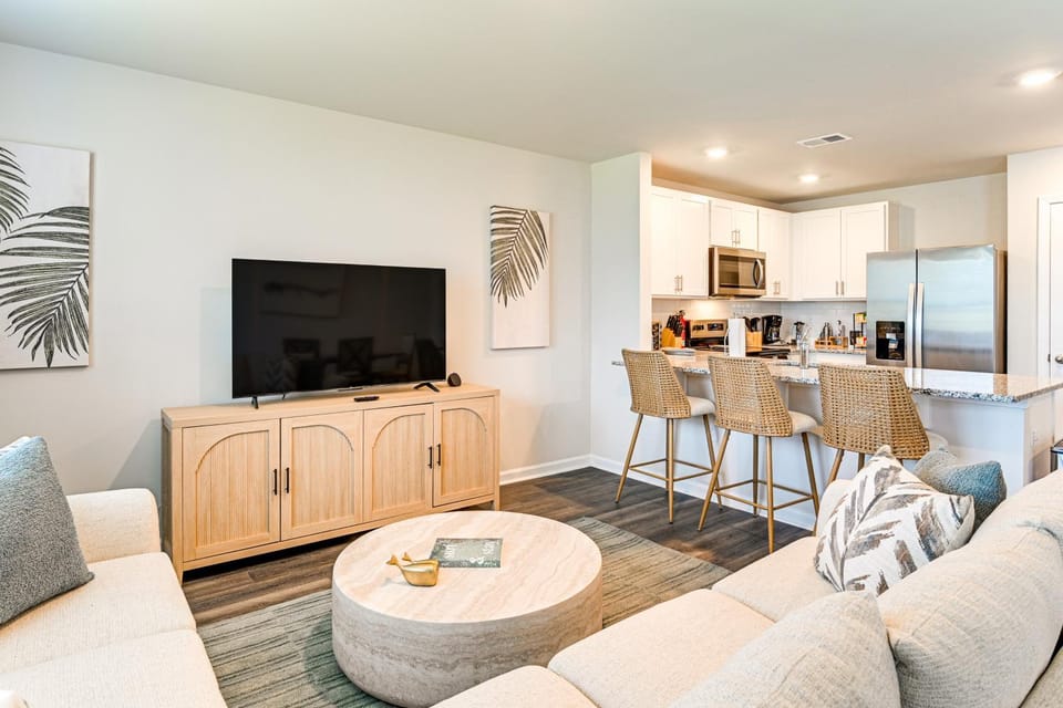 2 Mi to Shore Newly Built Surfside Beach Gem House in Surfside Beach