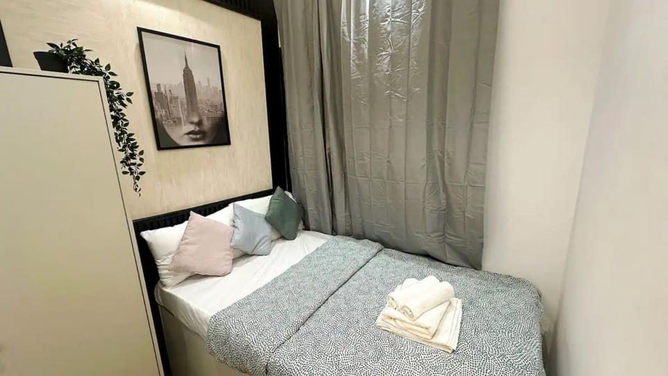Blissful Hideout Room in Tecom Barsha Heights Vacation rental in Dubai