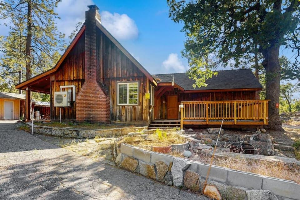 Little Cozy Cabin Cabin in Shaver Lake
