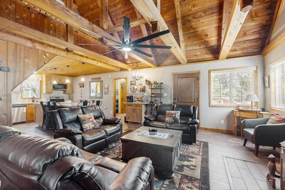Little Cozy Cabin Cabin in Shaver Lake