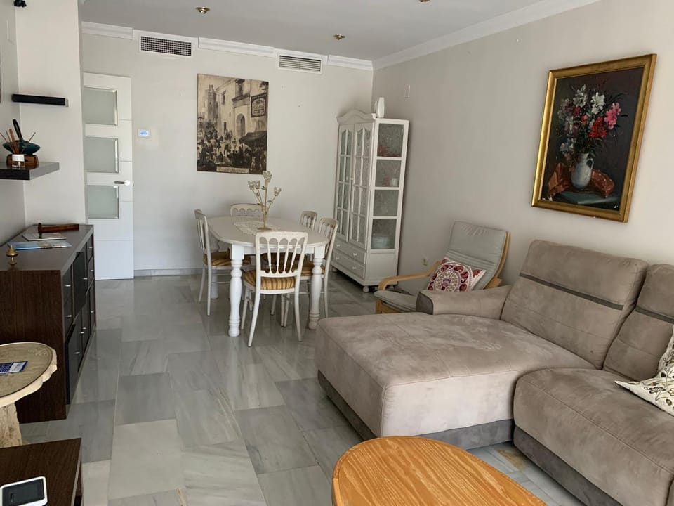 Living room, Seating area, Dining area, air conditioner