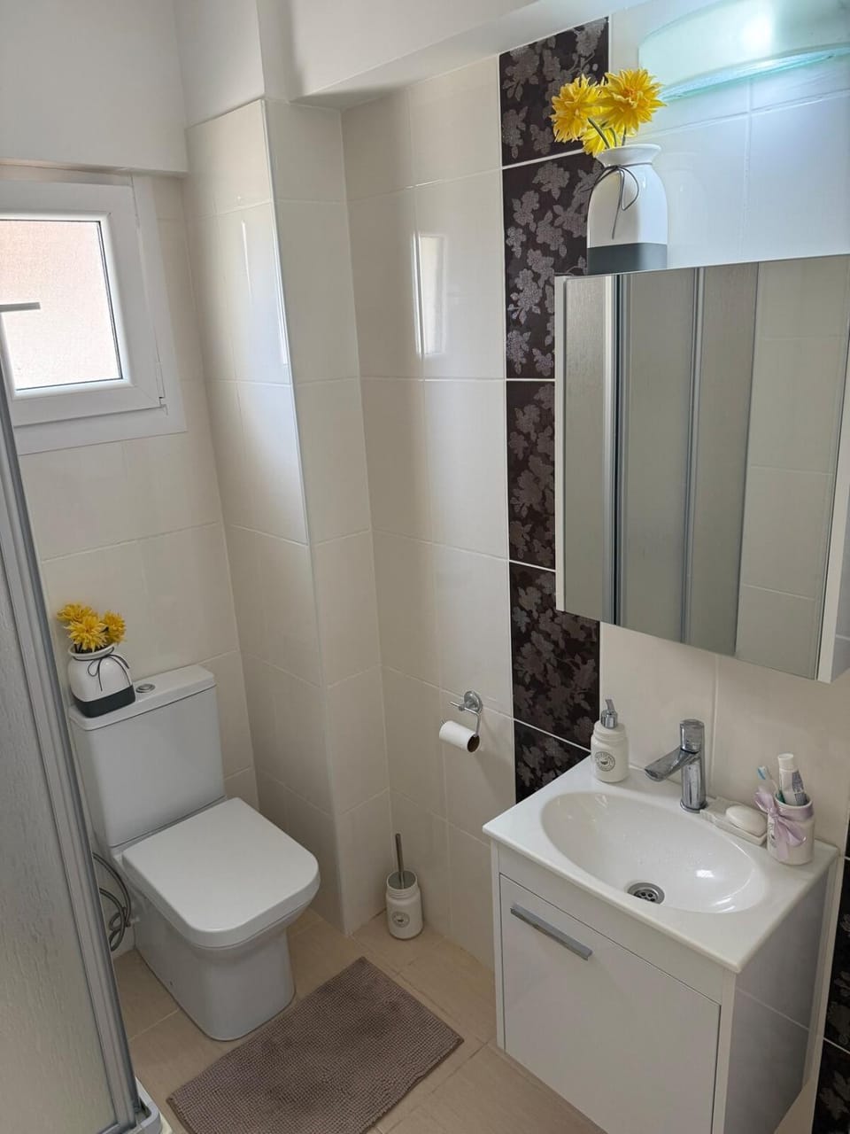Two Bedrooms LongBeach SeaView Escape Apartment in Famagusta District