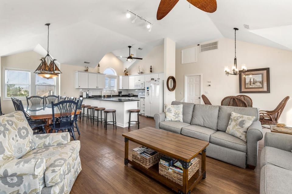 Carolina Moon House in Corolla