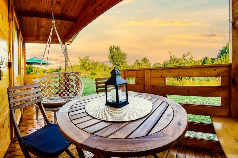 Day, View (from property/room), Balcony/Terrace, Balcony/Terrace, Dining area