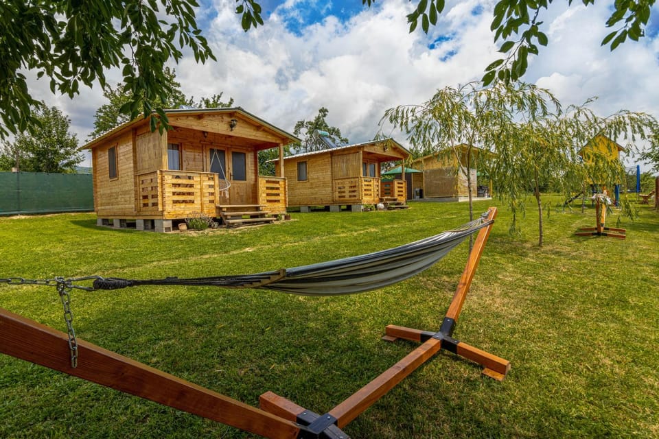 Day, Natural landscape, Garden, Seating area, Garden view