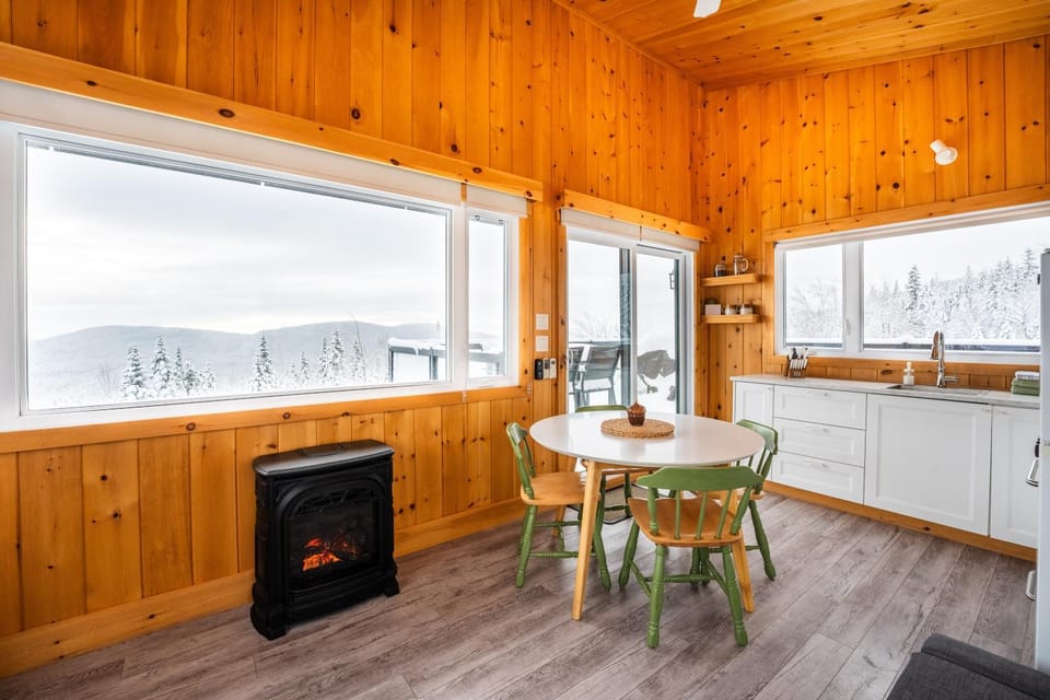 Le Hélios - MicroChalet au Maelstrom Chalet in Quebec City