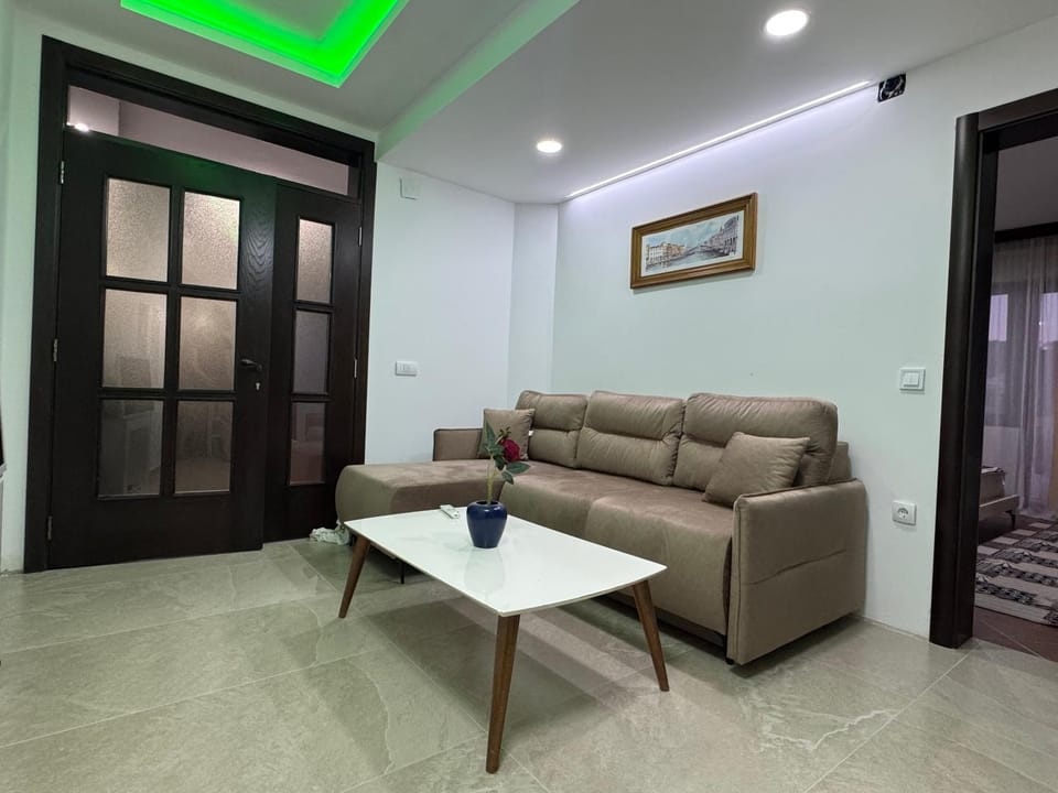 Apartments FourRoses Apartment in Ulcinj Municipality