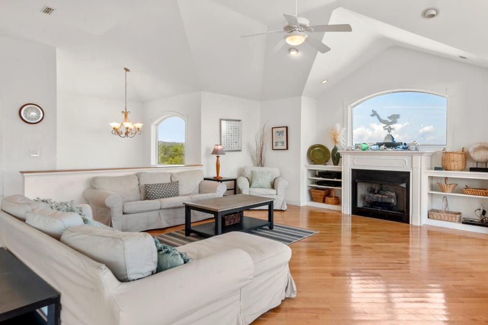 Casa Sirena House in Hargraves Bench