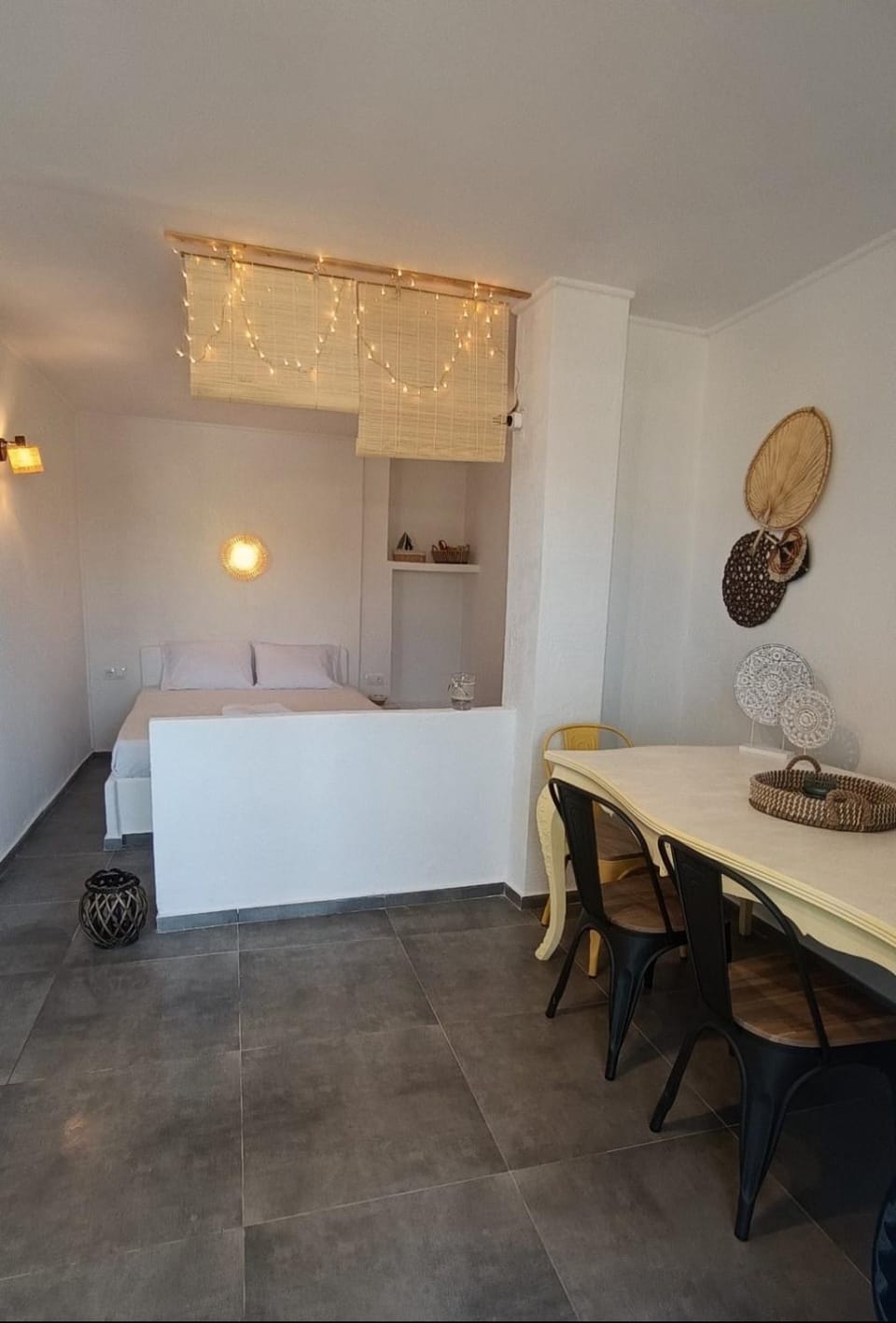 Bed, Photo of the whole room, Dining area, Bedroom