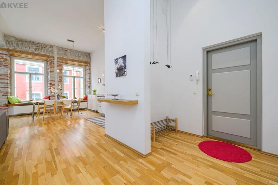 DICTUMFACTUM Noble Old Town Apartment in Tallinn