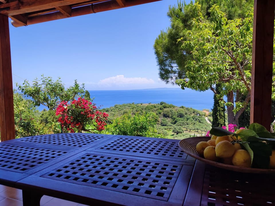 Scenic House House in Peloponnese, Western Greece and the Ionian