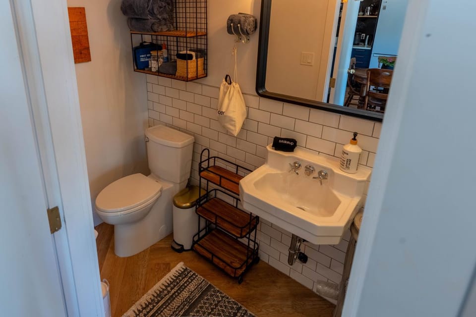 Toilet, Bathroom, bidet, hair dryier