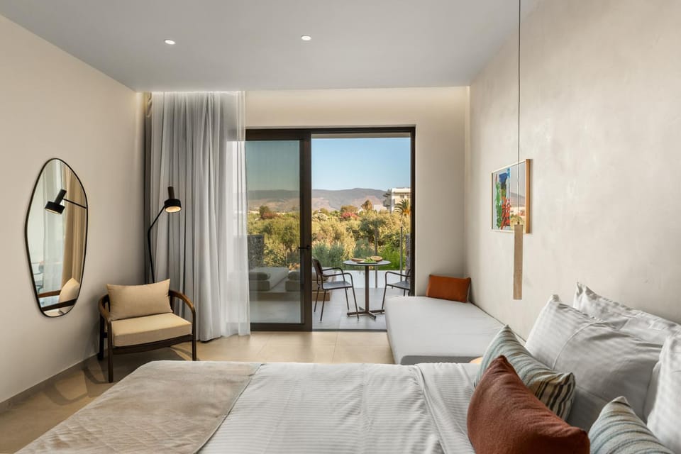 Bed, View (from property/room), Balcony/Terrace, Photo of the whole room, Bedroom