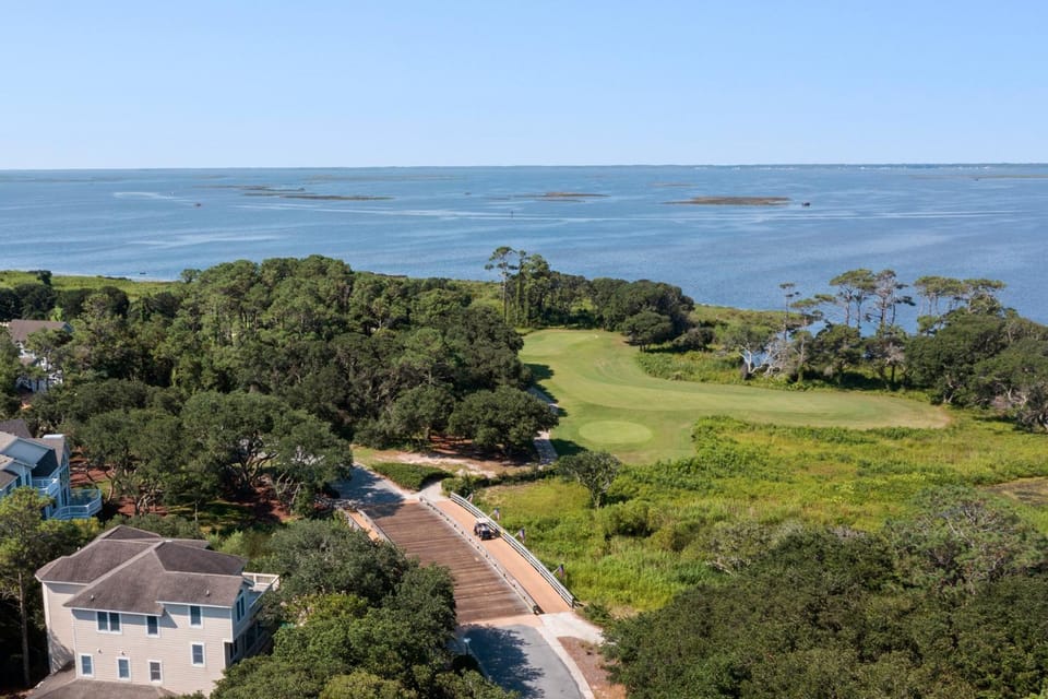 Country Roads House in Corolla