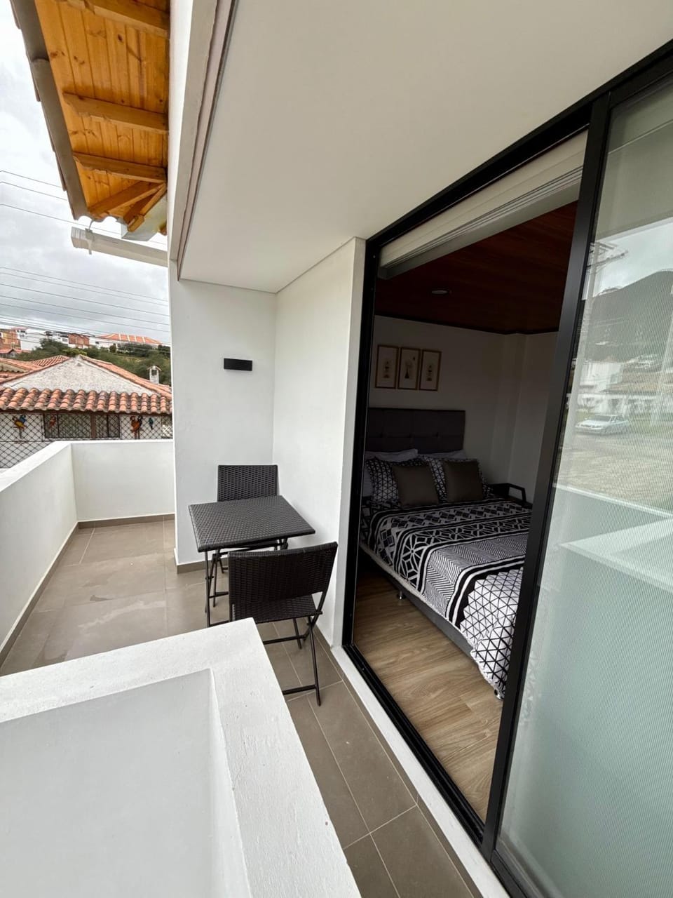 Bed, Balcony/Terrace, Photo of the whole room, Seating area, Bedroom