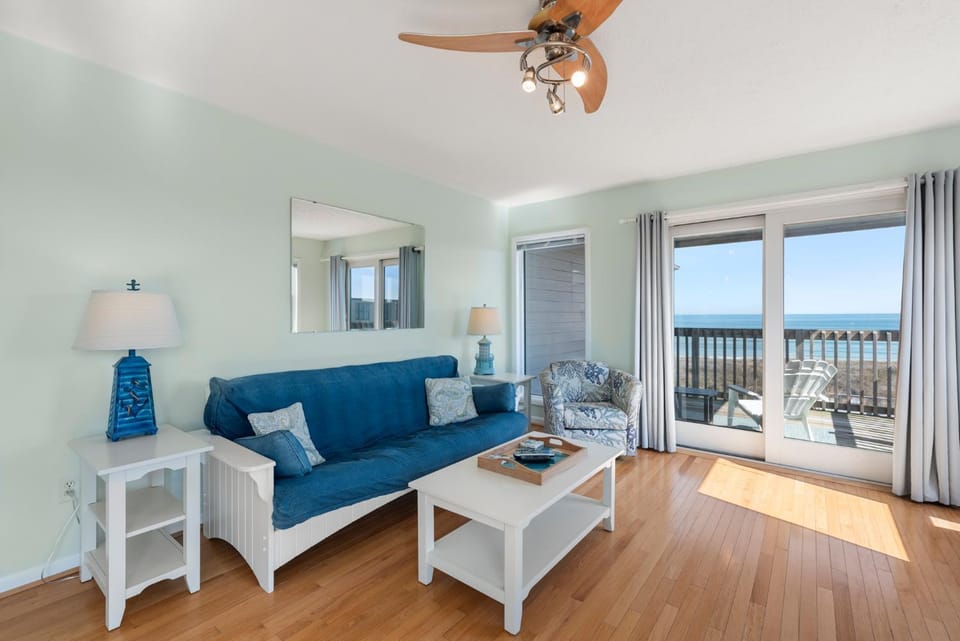 Delightful Diversion Apartment in Duck