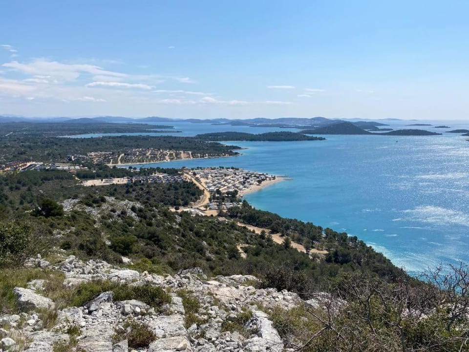 Ra, cozy familly place, free parking, near beach, in Kamp Maslina Drage House in Šibenik-Knin County, Croatia