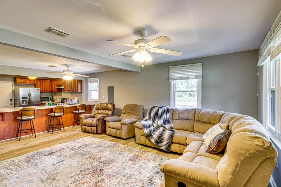 2 Mi to Shops & Eats: Family Home in Donalsonville House in Georgia