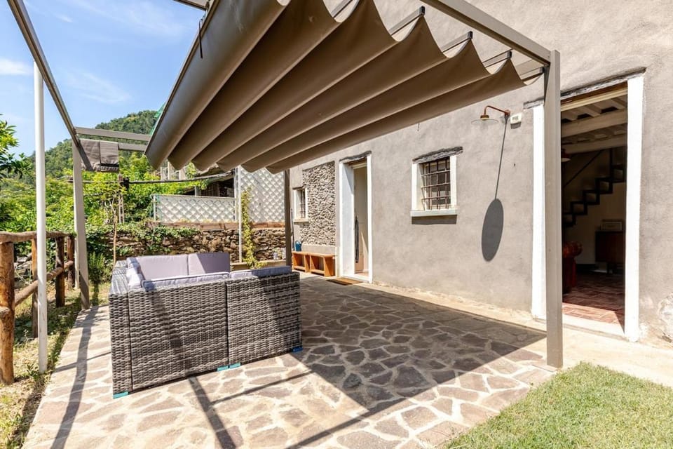 La Cerretina House in Province of Massa and Carrara