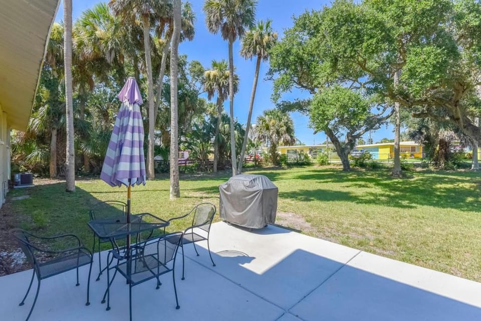 Sunset on the Peninsula 3br 3bath House in Daytona Beach Shores