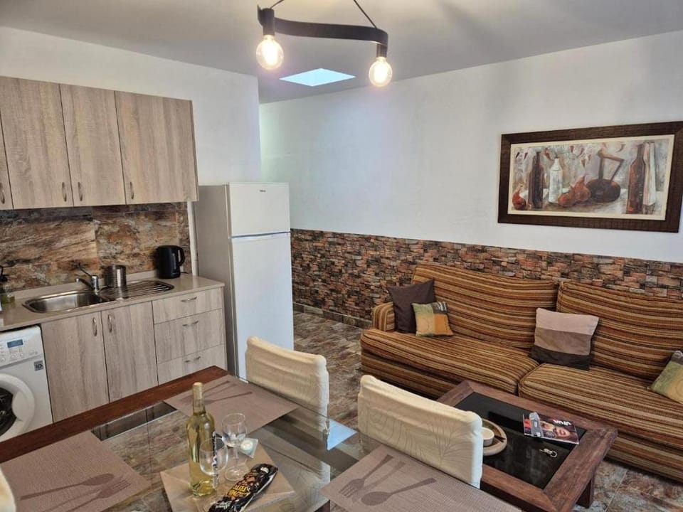 Living room, Lounge or bar