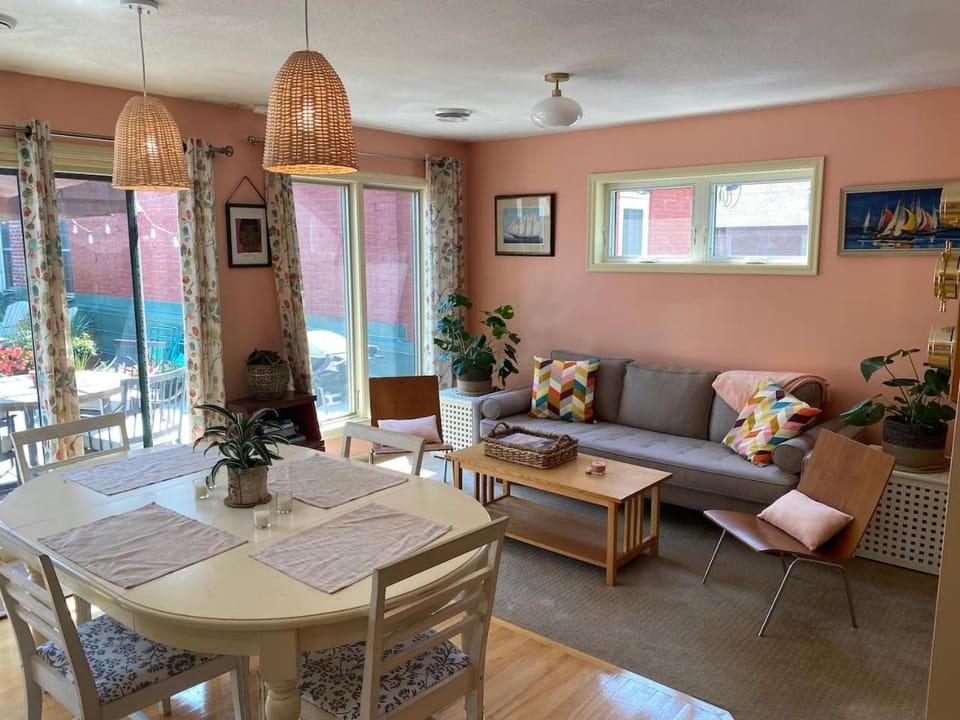 Pepin Marina Retreat Cottage Apartment with Deck Apartment in Pepin