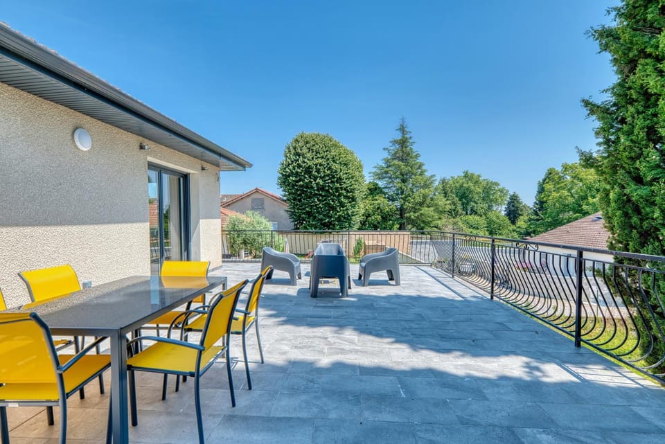 Patio, View (from property/room), Balcony/Terrace, Dining area