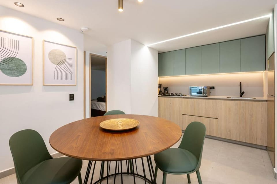 L301 4BR Lleras Park Apt Rooftop Jacuzzi AC Apartment in Medellin