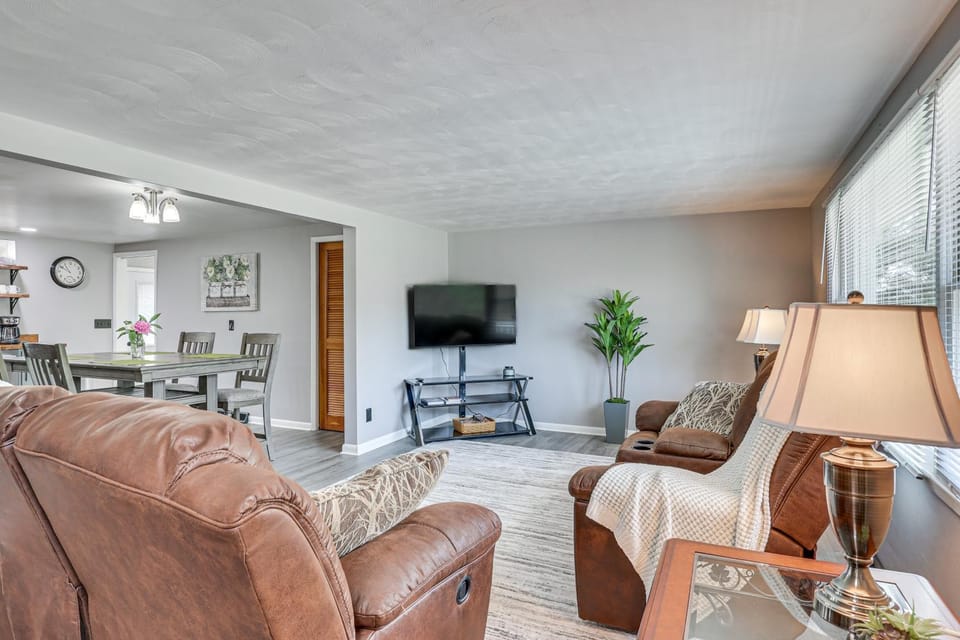 Fish, Hike and Golf Leisurely Navarre Home with Yard! House in Ohio