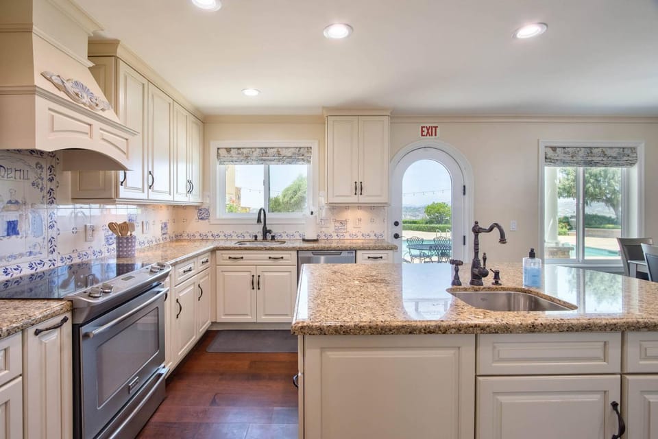 Fountainhead Vineyards Manor House in Southern California