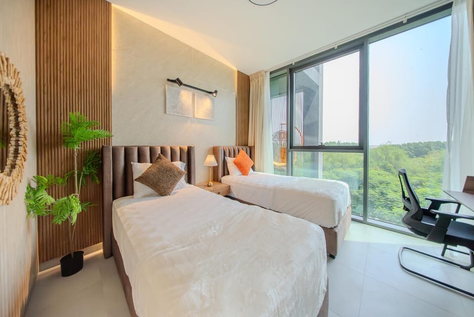 2BR Home - Aljada's Amazing Green Views - Sleeps 6 Apartment in Al Sharjah