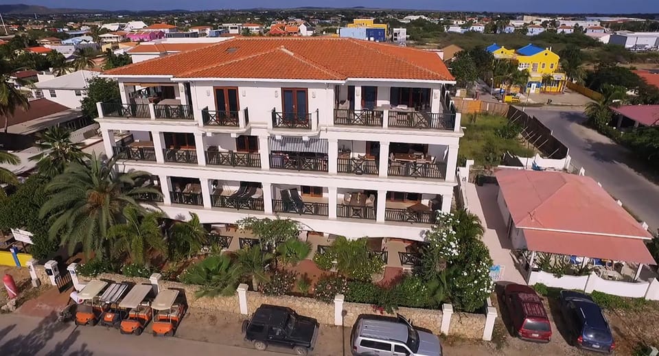 Facade/entrance, Neighbourhood, Bird's eye view, On site