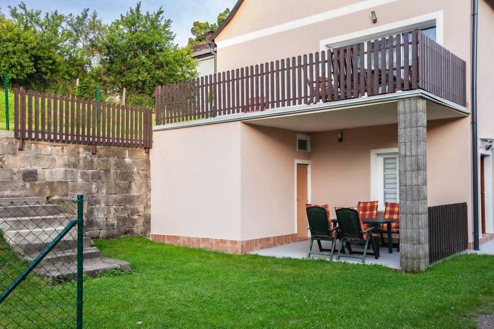 Balcony/Terrace, Balcony/Terrace