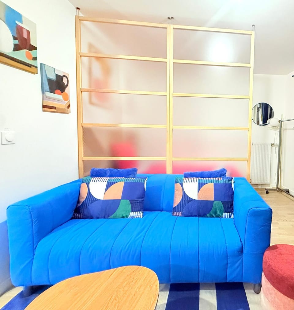 La maison colorée proche de Paris et Gare du Nord, parking gratuit Apartment in Paris