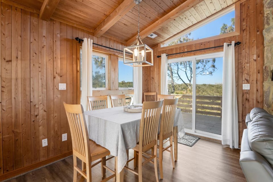 Four Sons House in Duck