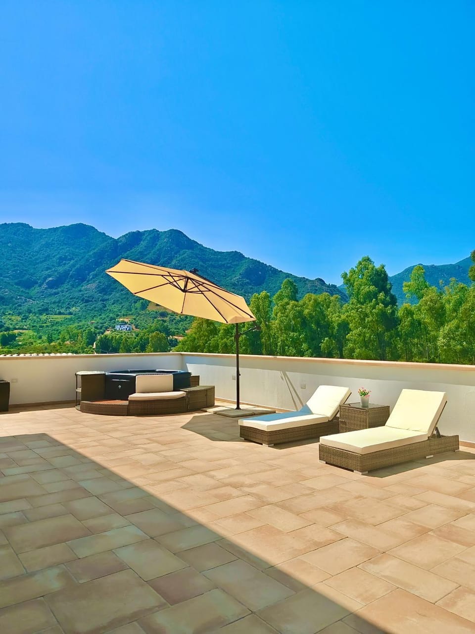Natural landscape, sunbed
