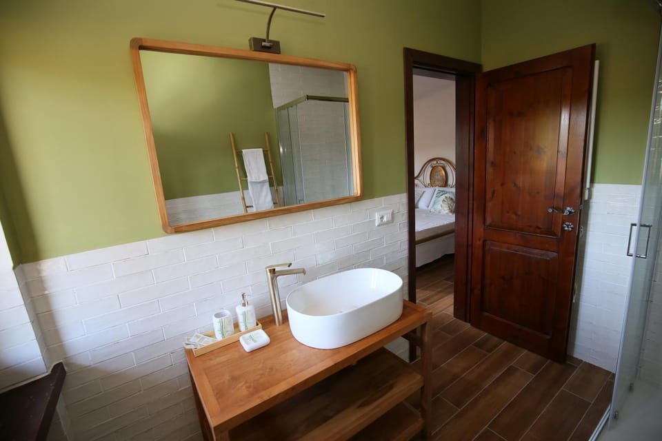 Shower, Bathroom, towels