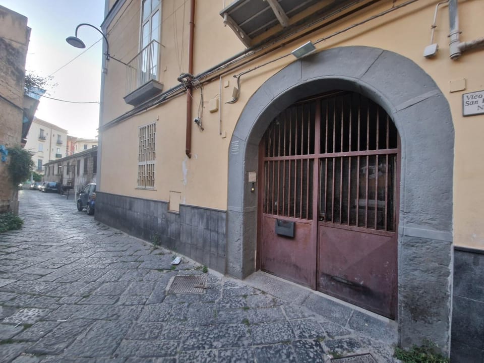 Property building, Neighbourhood, Street view