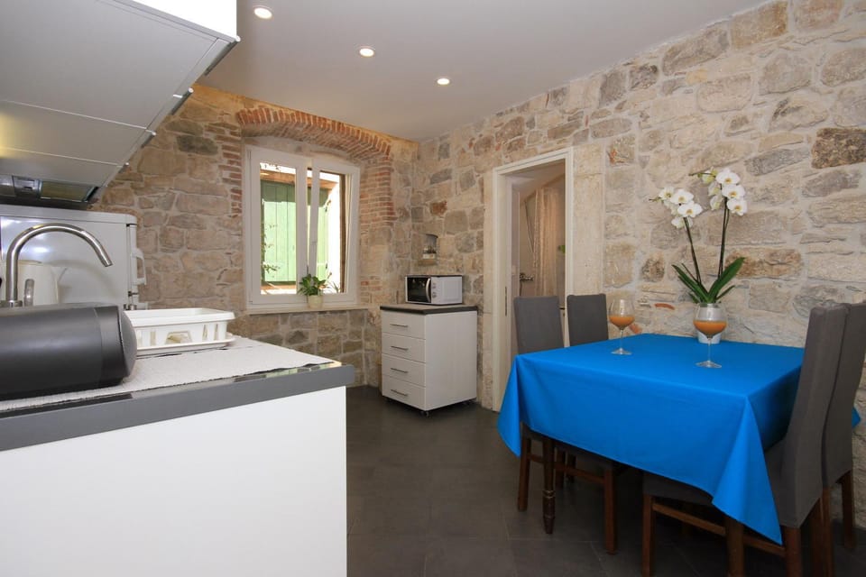 Communal kitchen