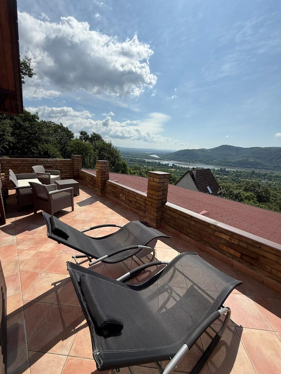 Natural landscape, View (from property/room), Balcony/Terrace, Seating area, Mountain view, sunbed
