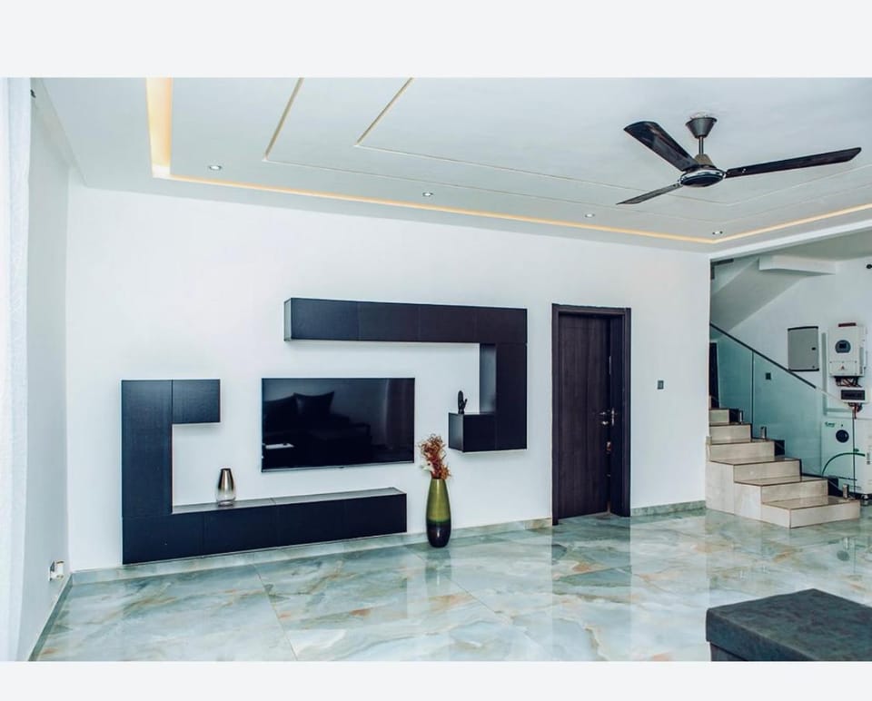Luxurious Modern 2 bedroom house at Lakeside House in Greater Accra Region, Ghana