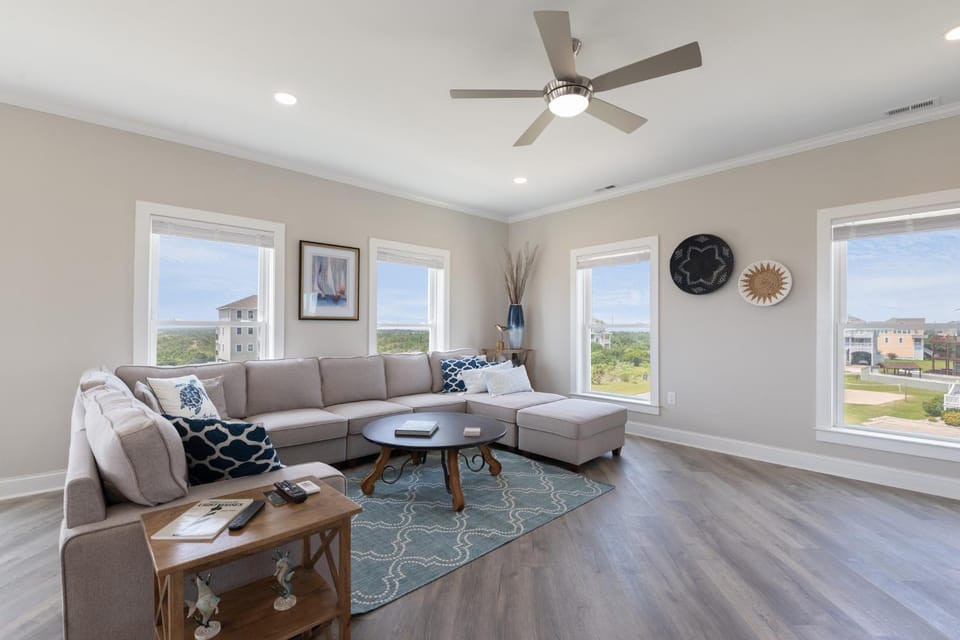 Grey Pearl Villa House in Outer Banks
